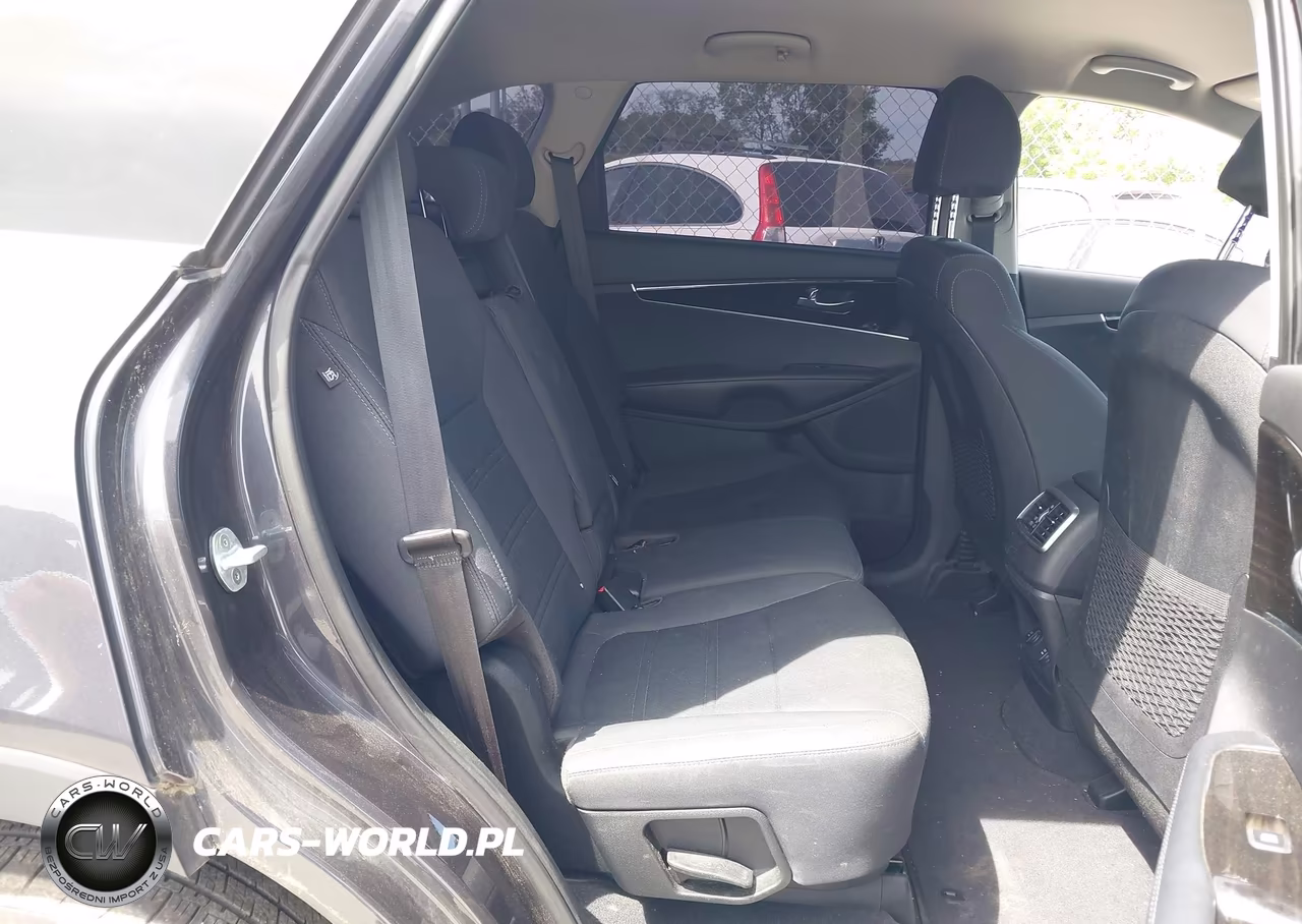 2019 Kia Sorento 3.3L Lx VIN:5XYPGDA57KG553219 - 8