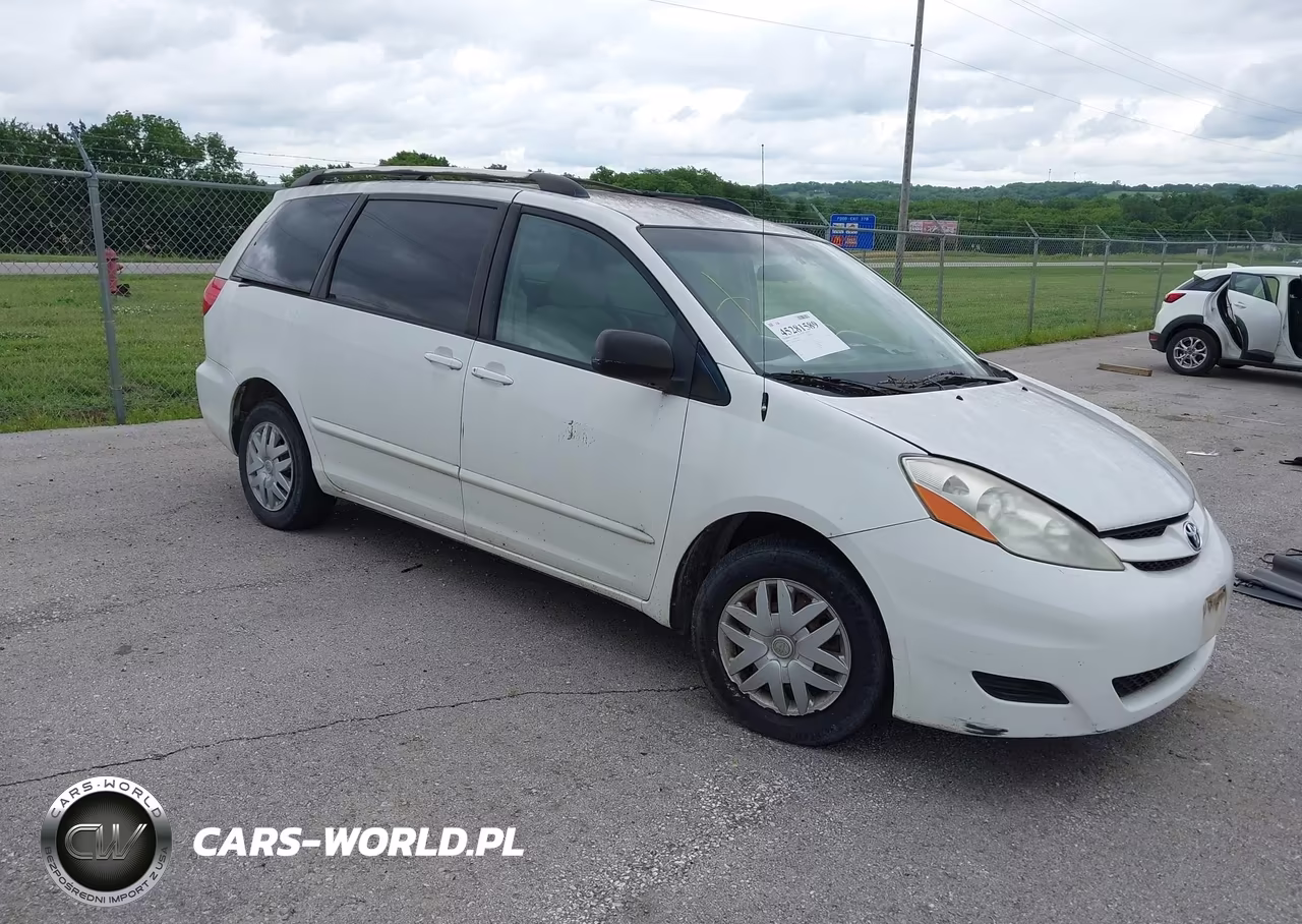 2008 Toyota Sienna Le – zdjęcie 1 z 11