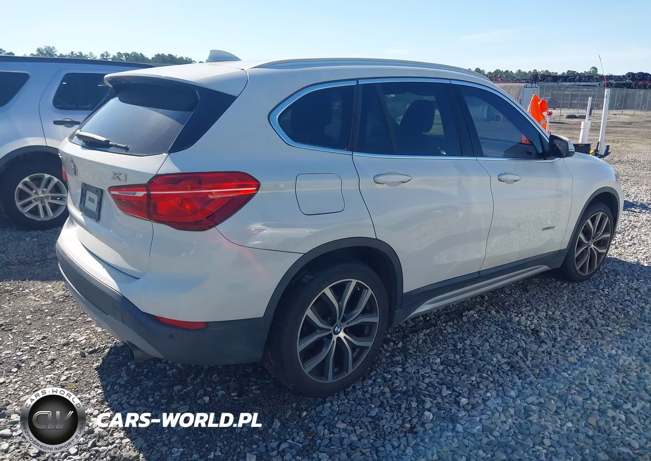 2017 BMW X1 Sdrive28I VIN:WBXHU7C3XH5H34414 - 4