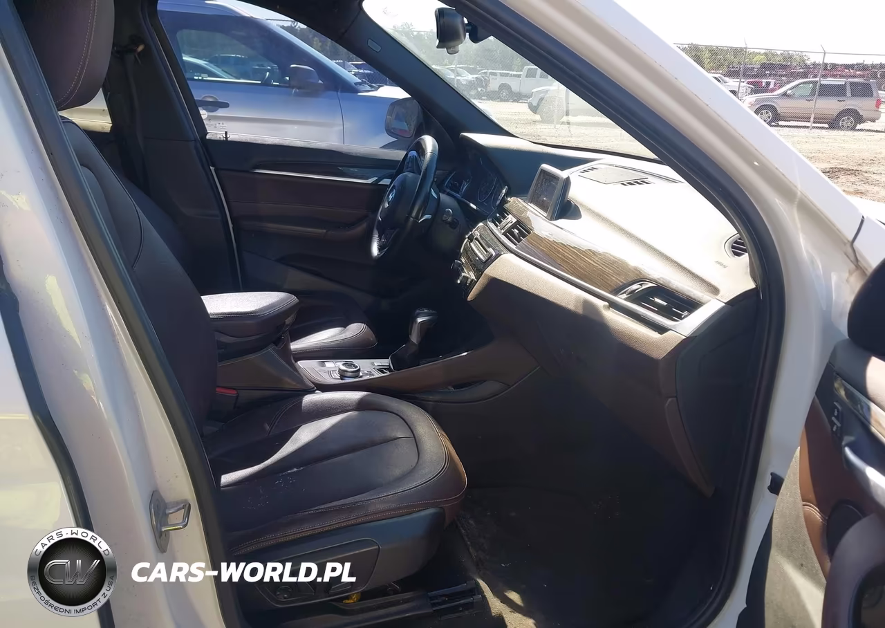 2017 BMW X1 Sdrive28I VIN:WBXHU7C3XH5H34414 - 5