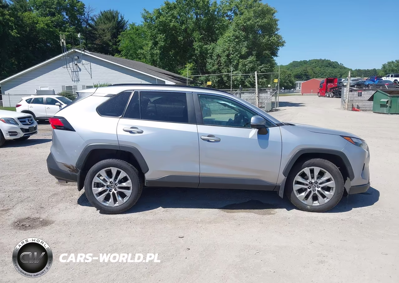 2025 Toyota Rav4 Xle Premium VIN:2T3A1RFV6SC557570 - 13
