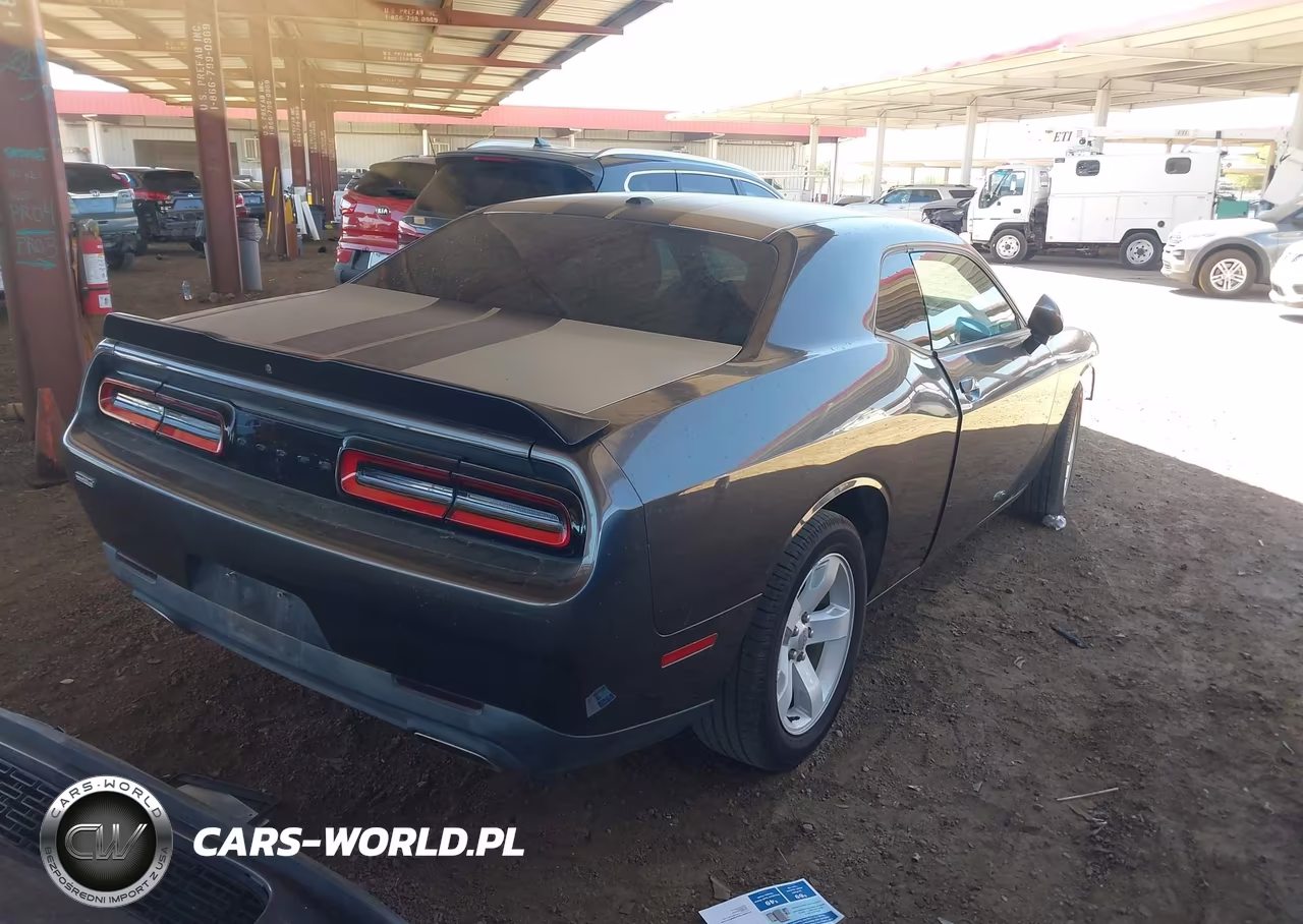 2020 Dodge Challenger Sxt VIN:2C3CDZAG2LH247235 - 4