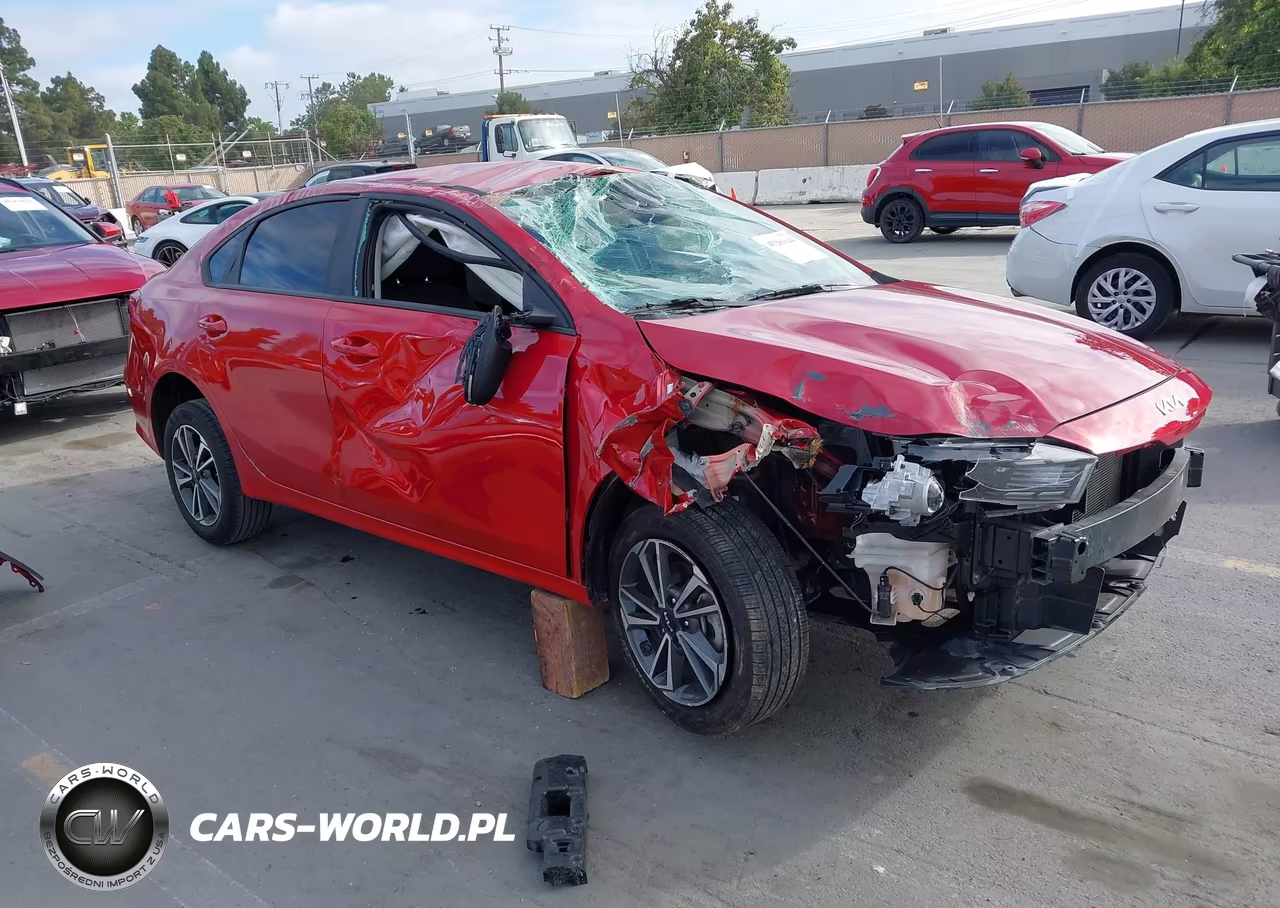 2023 Kia Forte Lxs – zdjęcie 1 z 22