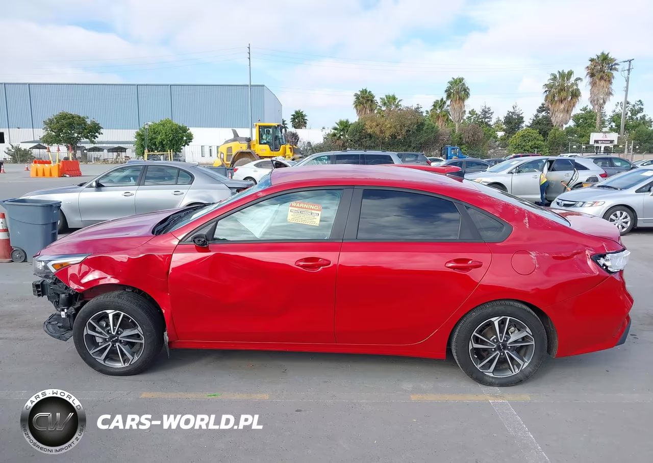 2023 Kia Forte Lxs VIN:3KPF24AD2PE611114 - 15