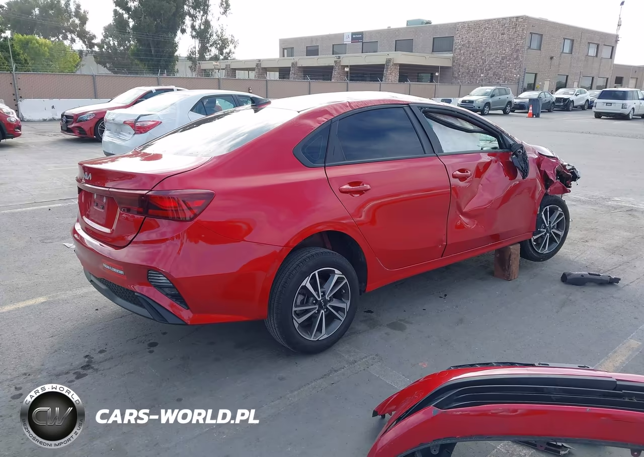 2023 Kia Forte Lxs VIN:3KPF24AD2PE611114 - 4