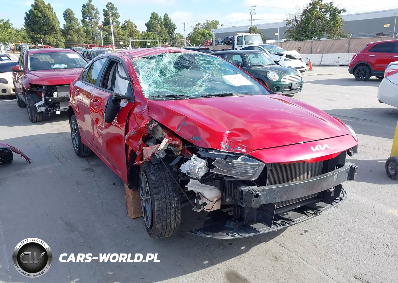 2023 Kia Forte Lxs VIN:3KPF24AD2PE611114 - 6