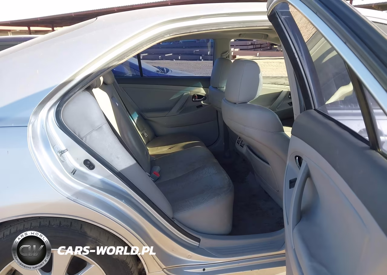2007 Toyota Camry Hybrid VIN:JTNBB46K573038427 - 8