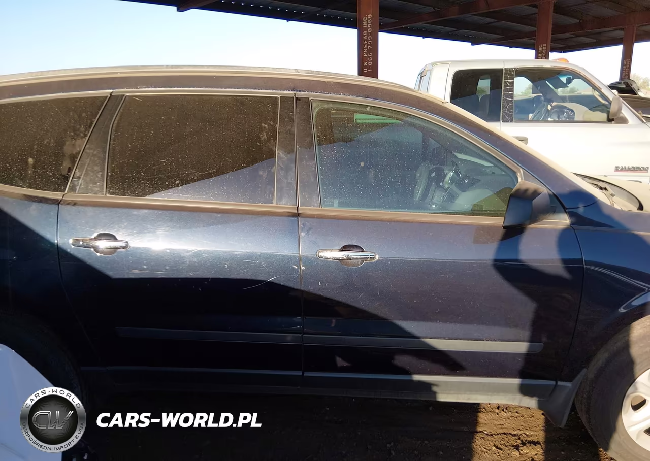 2017 Chevrolet Traverse Ls VIN:1GNKRFED8HJ156944 - 13