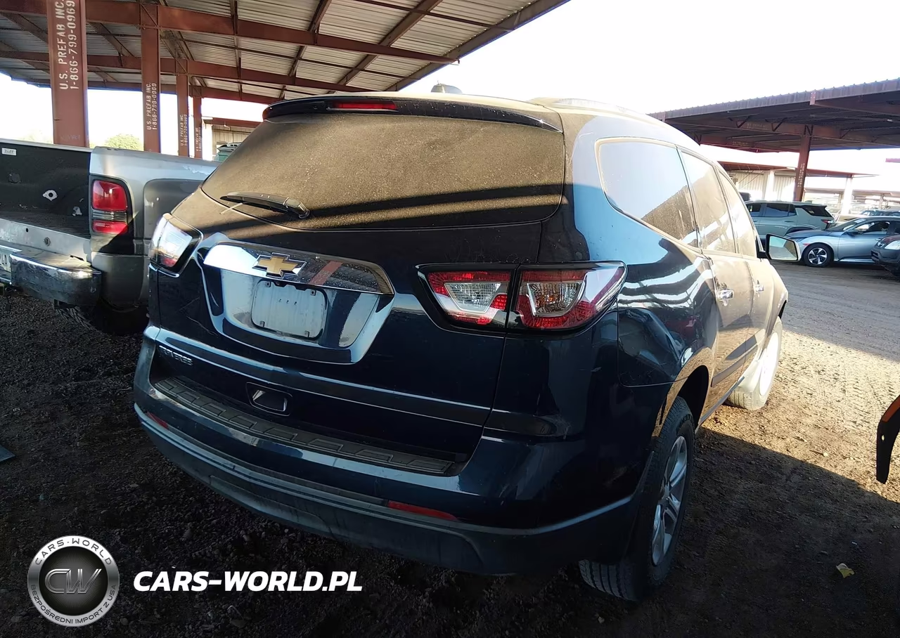 2017 Chevrolet Traverse Ls VIN:1GNKRFED8HJ156944 - 4