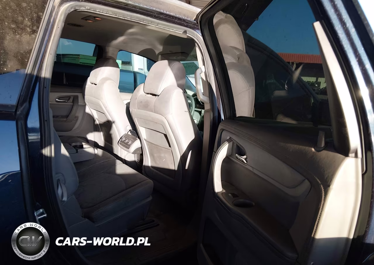 2017 Chevrolet Traverse Ls VIN:1GNKRFED8HJ156944 - 8