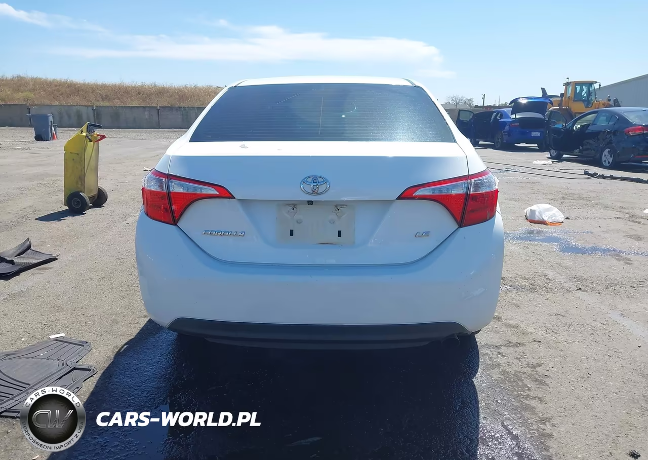 2016 Toyota Corolla Le VIN:5YFBURHE5GP467450 - 17