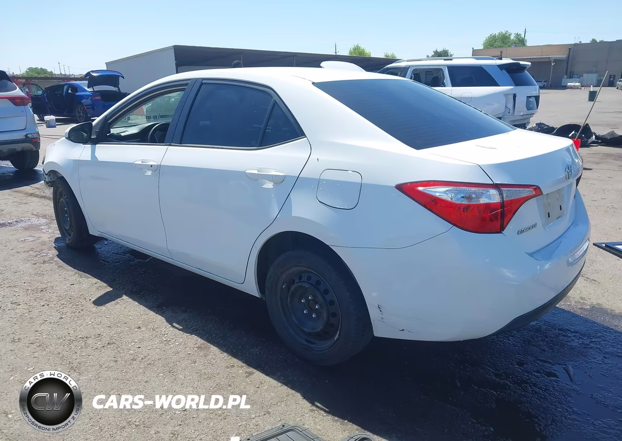 2016 Toyota Corolla Le VIN:5YFBURHE5GP467450 - 3