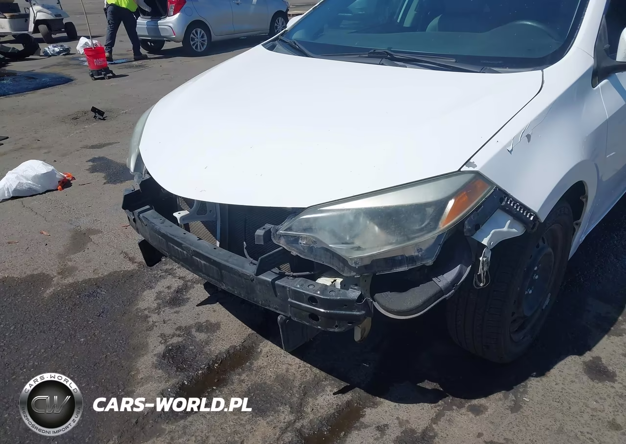 2016 Toyota Corolla Le VIN:5YFBURHE5GP467450 - 6