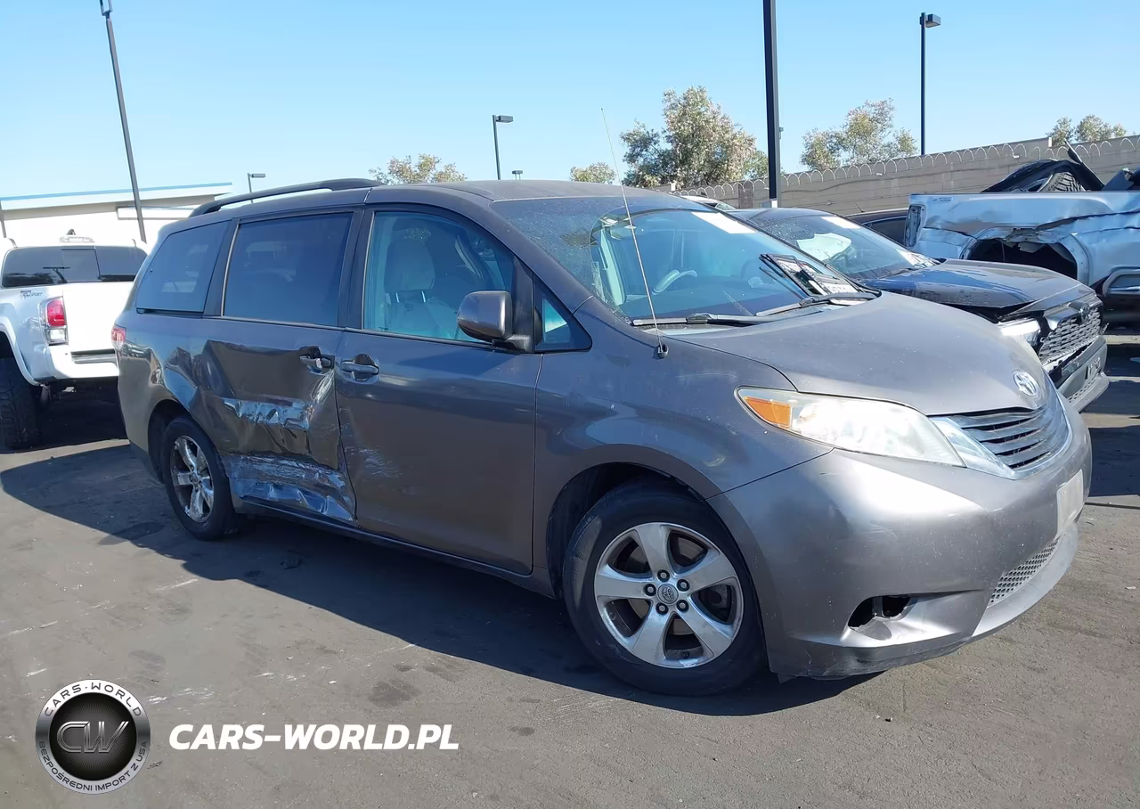 2013 Toyota Sienna Le V6 8 Passenger VIN:5TDKK3DC0DS385393 - 13