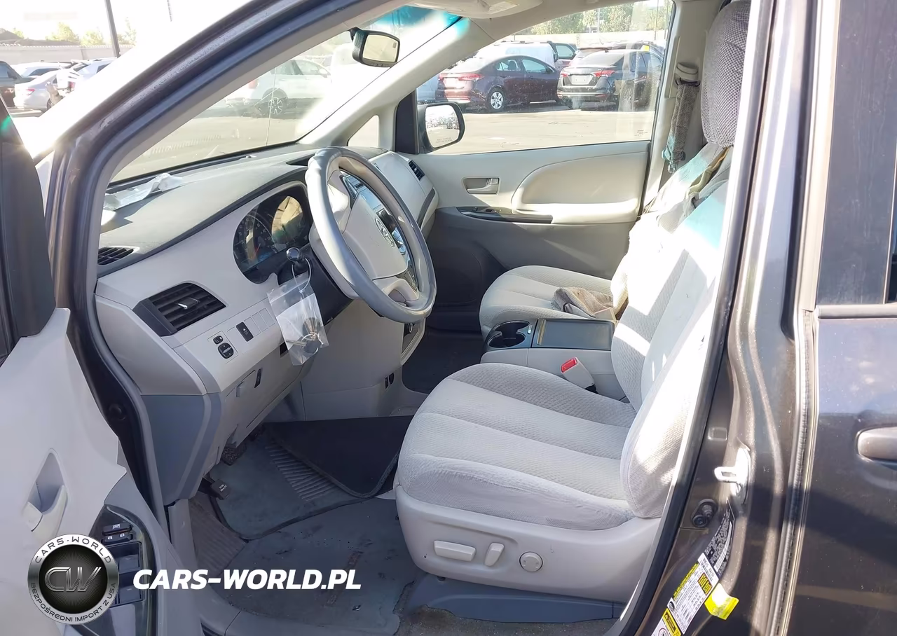 2013 Toyota Sienna Le V6 8 Passenger VIN:5TDKK3DC0DS385393 - 5