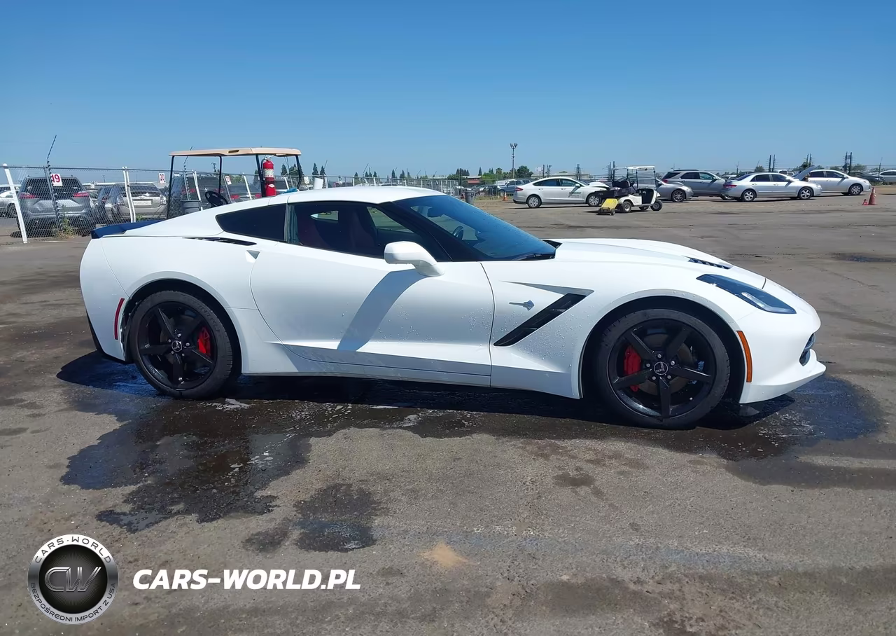 2015 Chevrolet Corvette Stingray VIN:1G1YB2D70F5101253 - 13