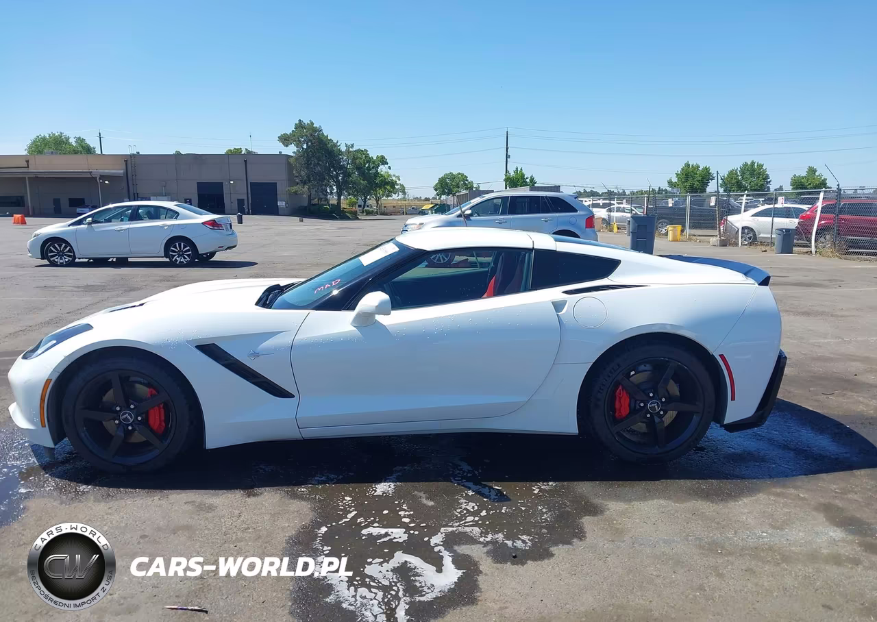 2015 Chevrolet Corvette Stingray VIN:1G1YB2D70F5101253 - 14