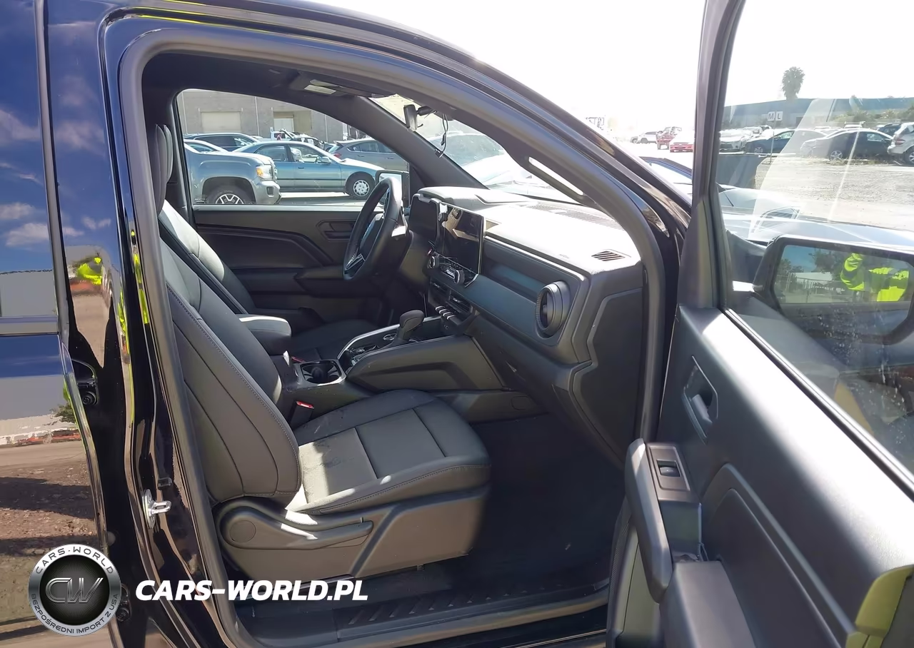 2025 Chevrolet Colorado 4Wd Trail Boss VIN:1GCPTEEK4S1118563 - 5