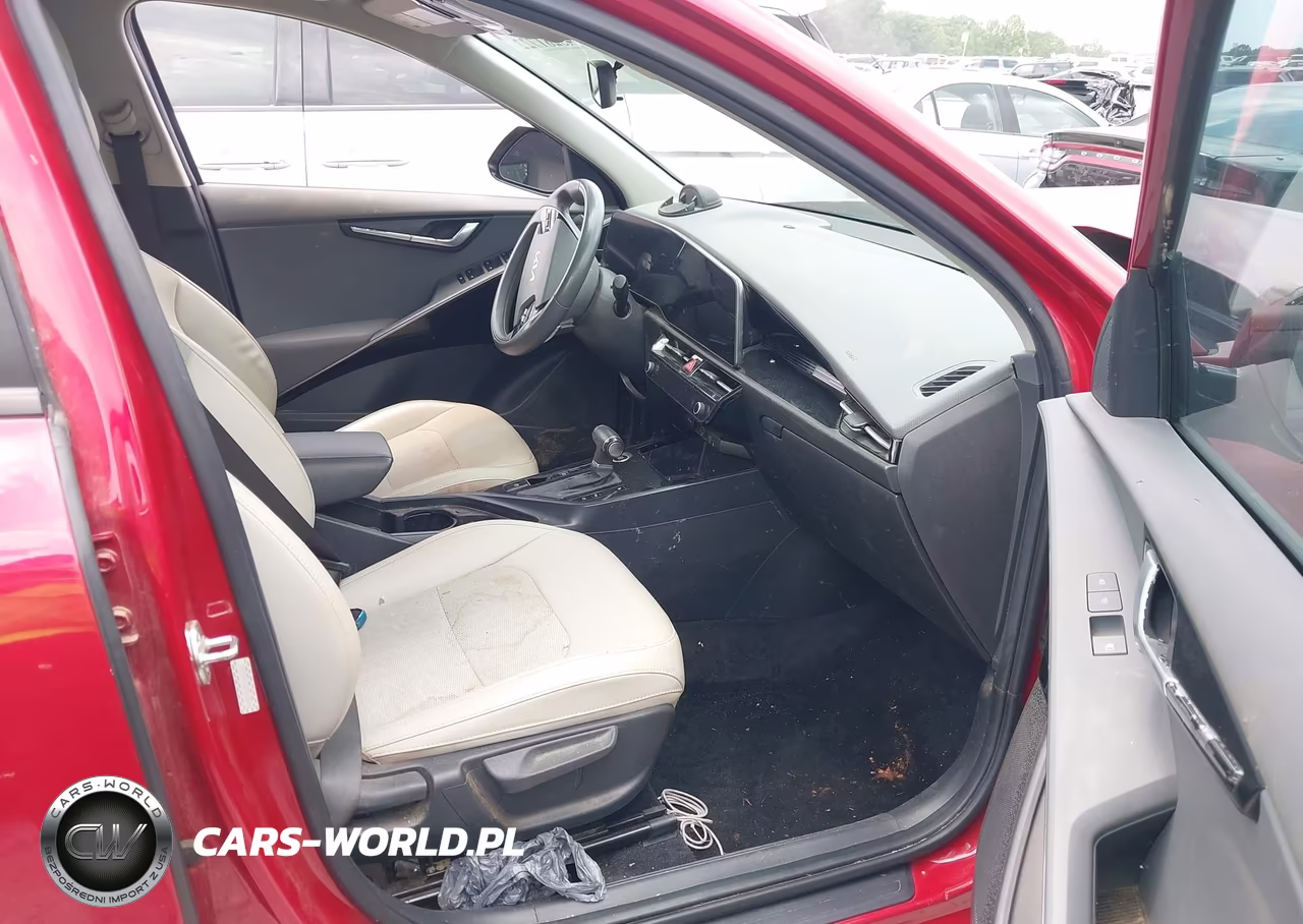 2023 Kia Niro Ex Touring VIN:KNDCR3LE1P5061365 - 5