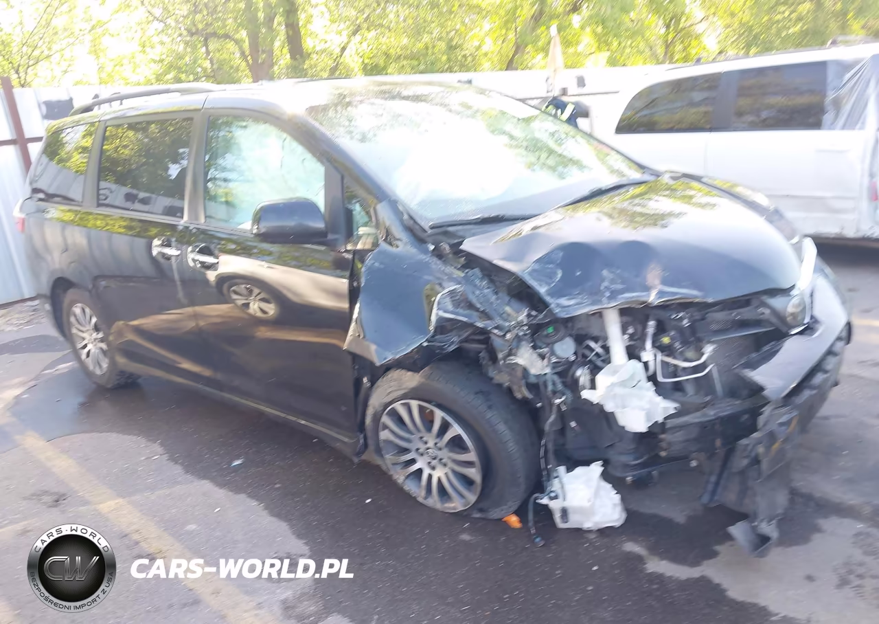 2019 Toyota Sienna Xle 8 Passenger