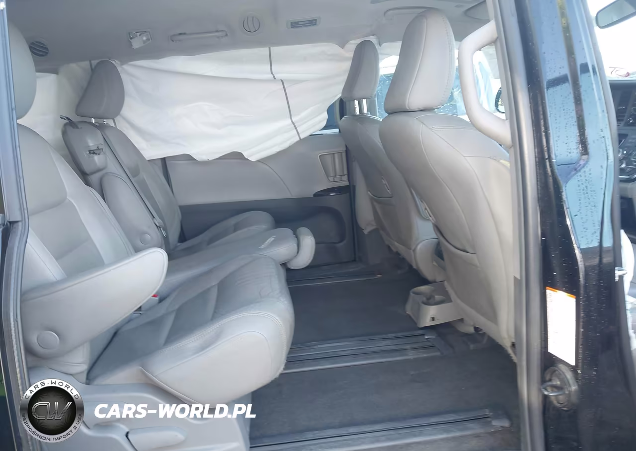 2019 Toyota Sienna Xle 8 Passenger VIN:5TDYZ3DC8KS975215 - 8