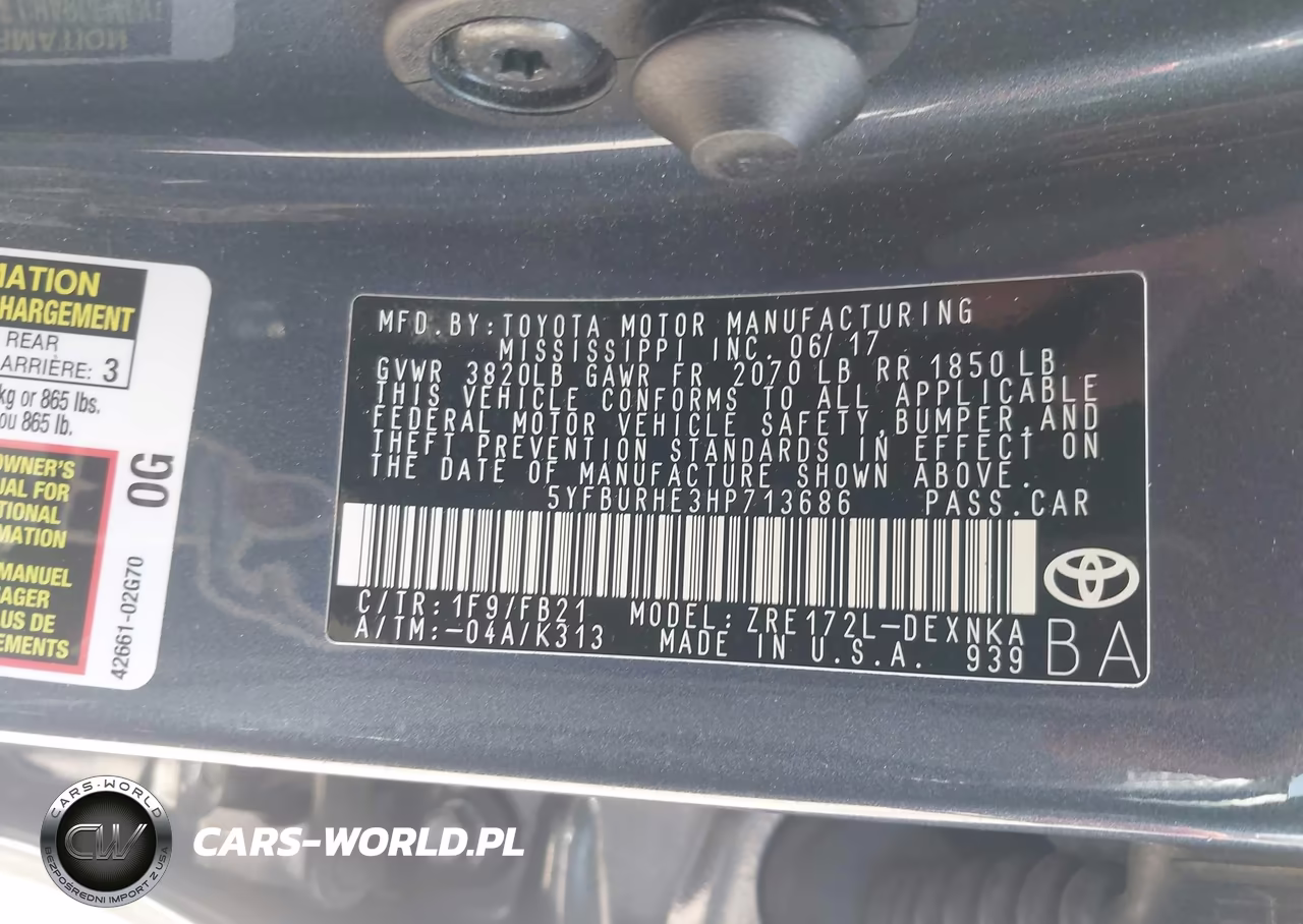 2017 Toyota Corolla Le VIN:5YFBURHE3HP713686 - 9