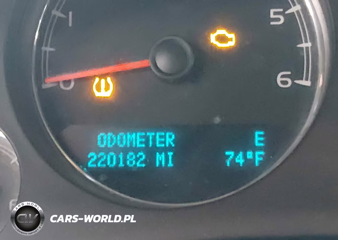 2012 Chevrolet Tahoe Ltz VIN:1GNSKCE08CR141175 - 16