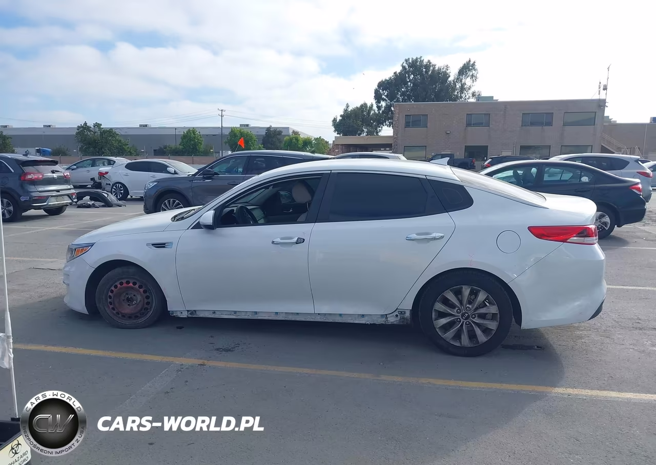2018 Kia Optima Lx VIN:5XXGT4L37JG268840 - 15