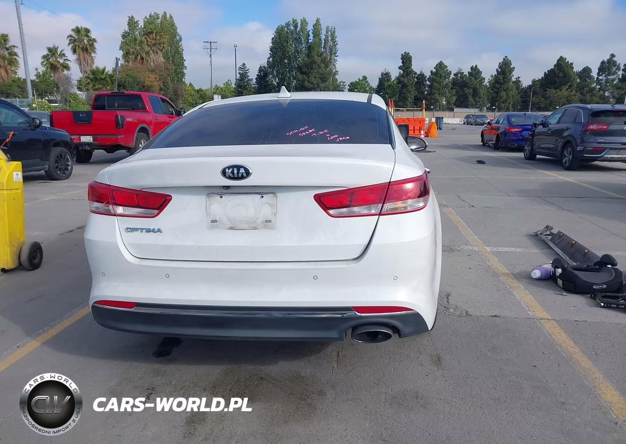 2018 Kia Optima Lx VIN:5XXGT4L37JG268840 - 17