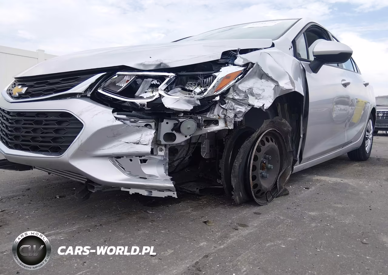2017 Chevrolet Cruze Ls Auto VIN:1G1BC5SM9H7230872 - 6