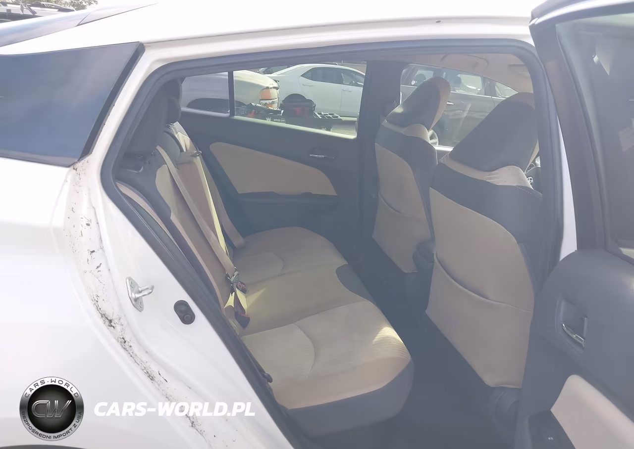 2017 Toyota Prius Two VIN:JTDKBRFU4H3566450 - 8