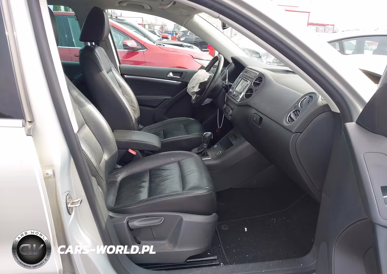 2012 Volkswagen Tiguan Sel VIN:WVGAV7AX8CW610266 - 5