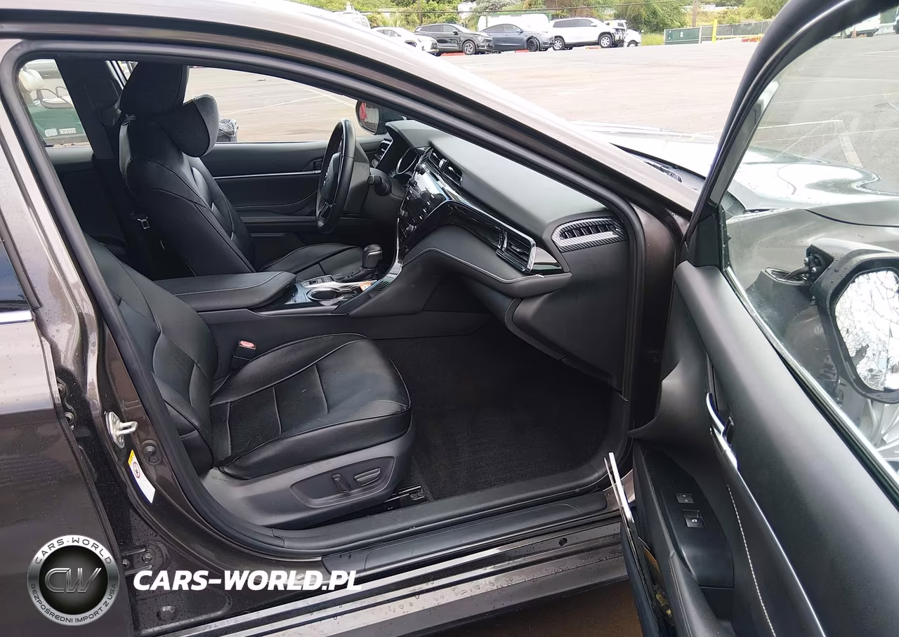2018 Toyota Camry Xle VIN:4T1B11HK4JU136171 - 5