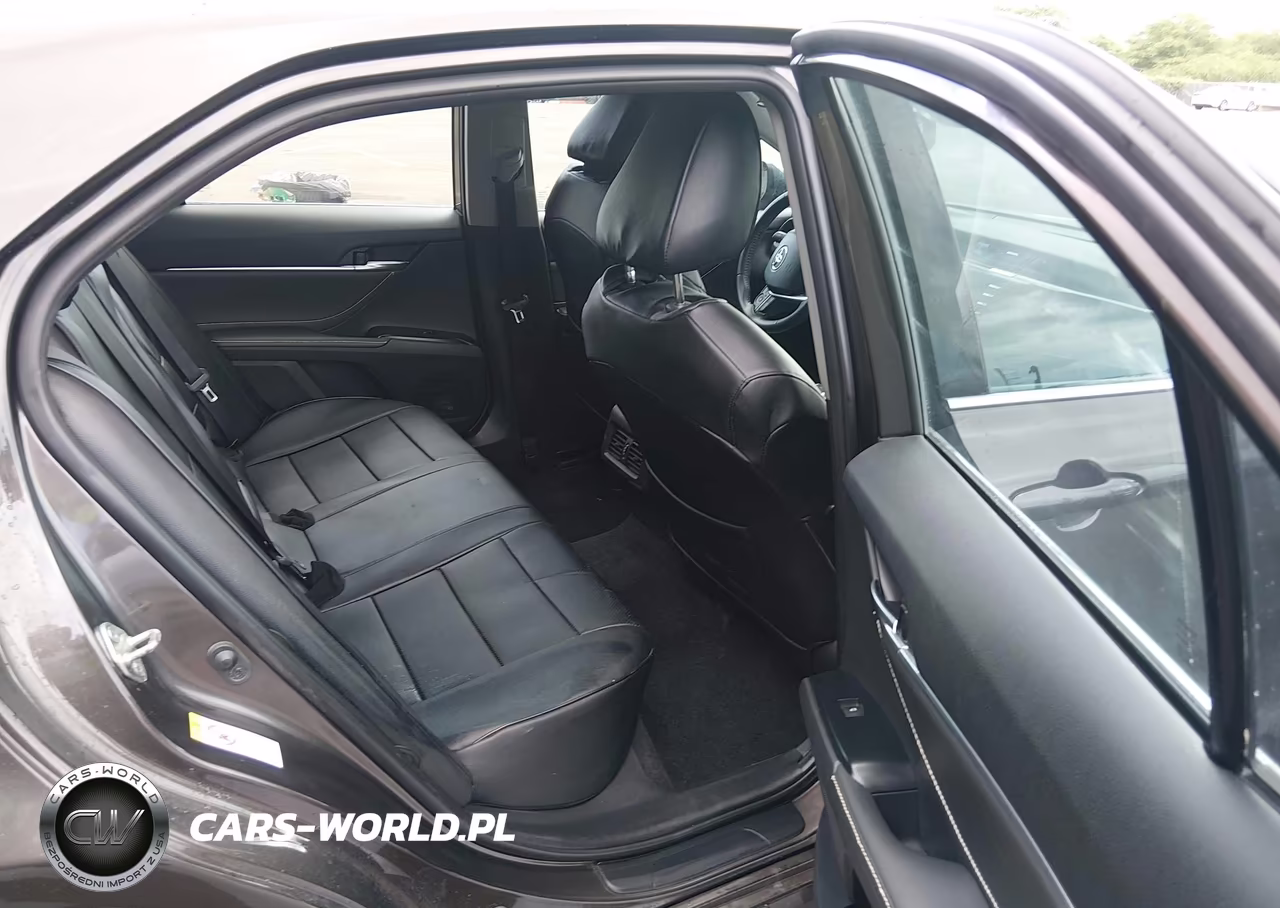 2018 Toyota Camry Xle VIN:4T1B11HK4JU136171 - 8