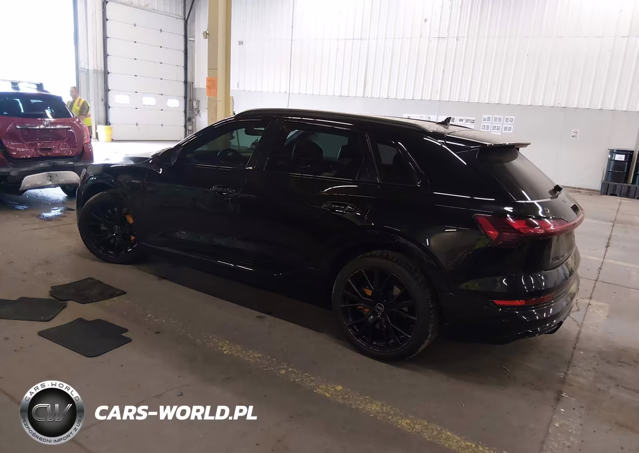 2023 Audi E-Tron Premiumwe VIN:WA1VABGE8PB001101 - 3