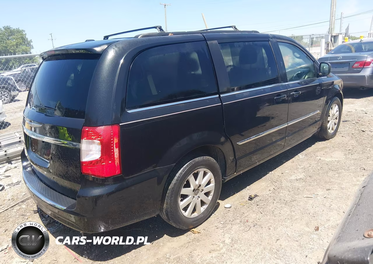 2013 Chrysler Town & Country Touring VIN:2C4RC1BG7DR560172 - 4