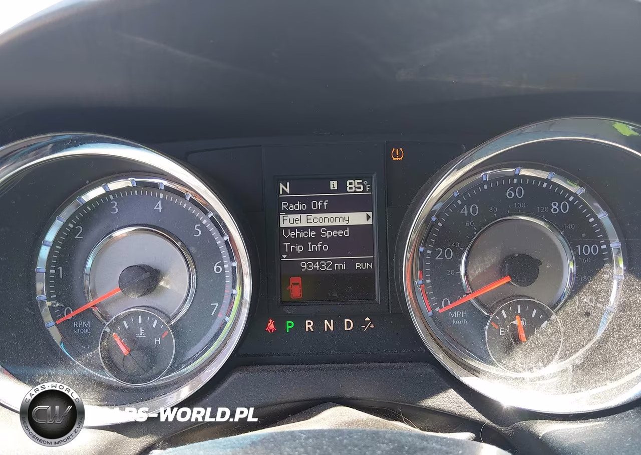 2013 Chrysler Town & Country Touring VIN:2C4RC1BG7DR560172 - 7