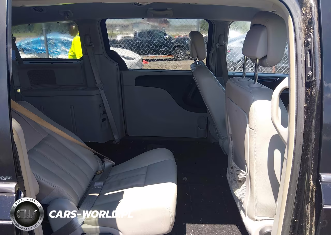 2013 Chrysler Town & Country Touring VIN:2C4RC1BG7DR560172 - 8