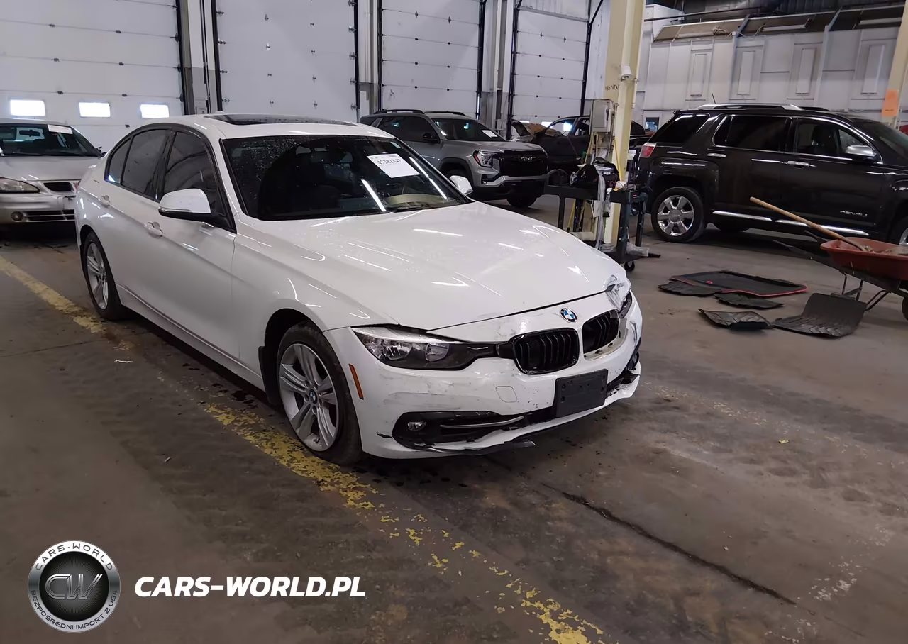 2016 BMW 328I xDrive – zdjęcie 1 z 16