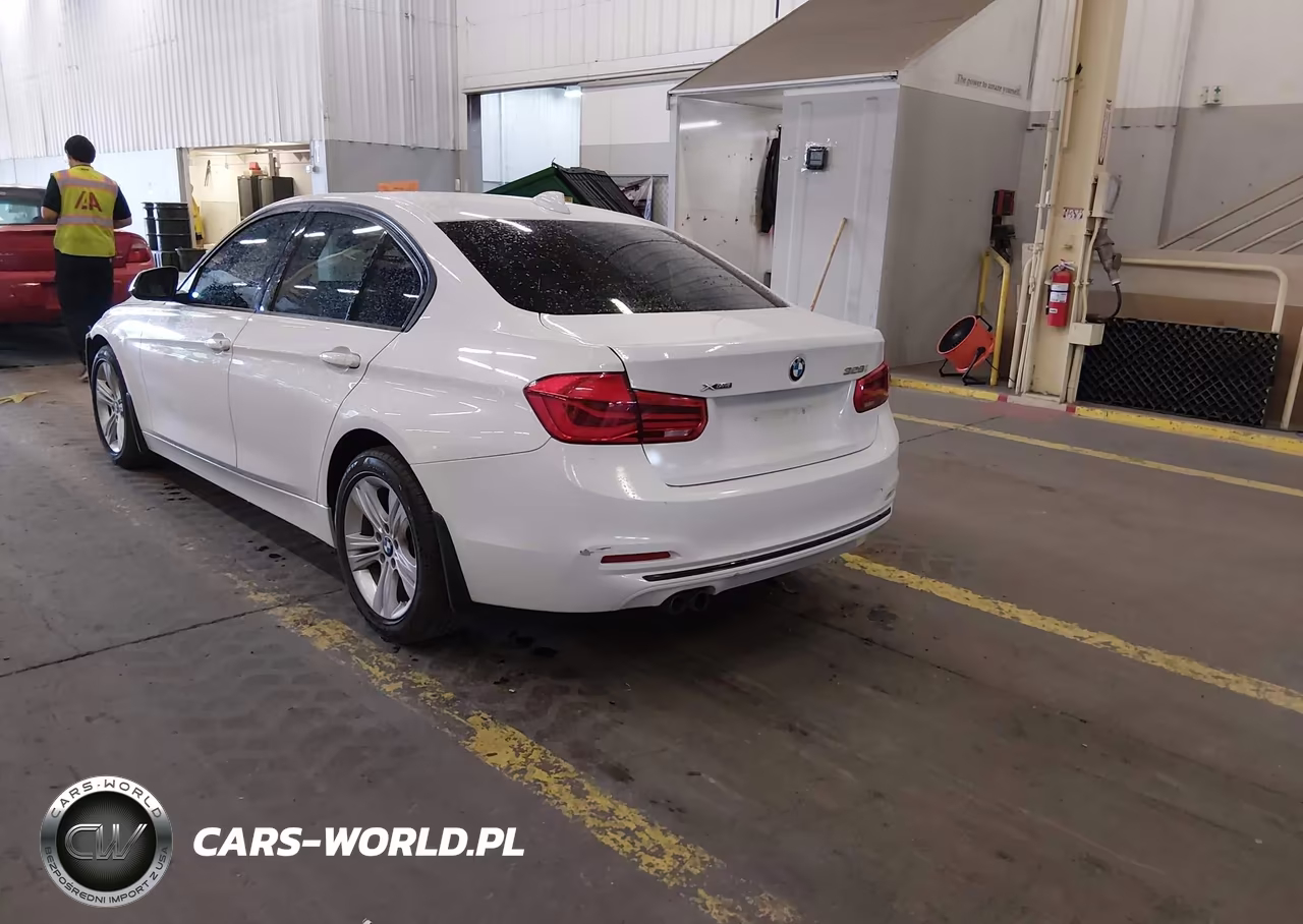 2016 BMW 328I xDrive VIN:WBA8E3G53GNT74958 - 3