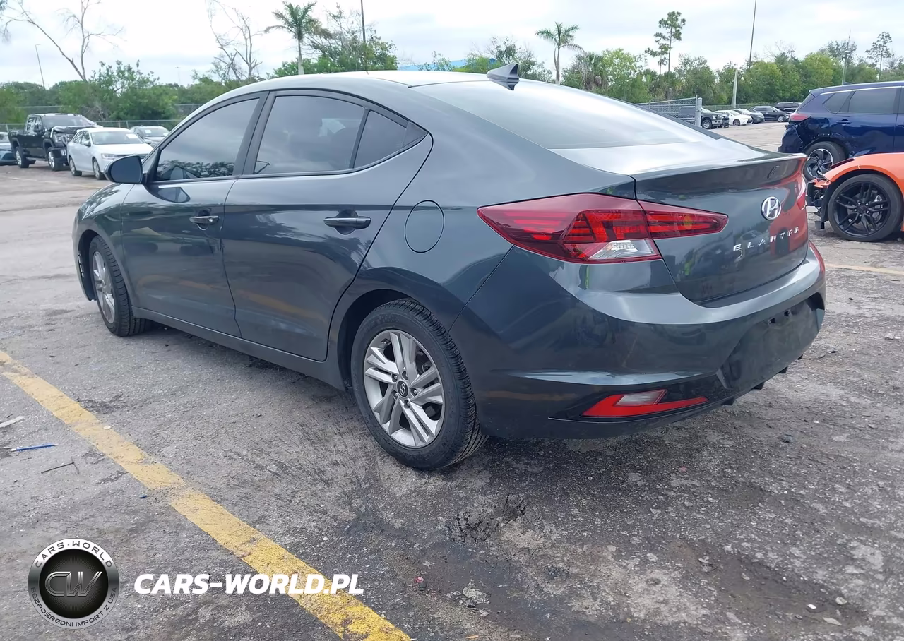 2020 Hyundai Elantra Sel VIN:5NPD84LF9LH552203 - 3
