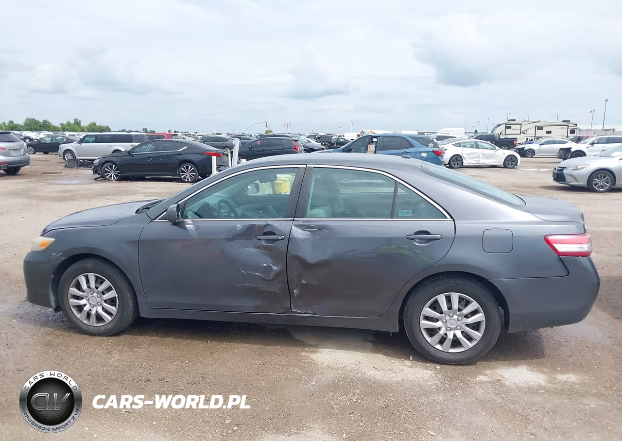 2011 Toyota Camry Le VIN:4T1BF3EK2BU688108 - 14