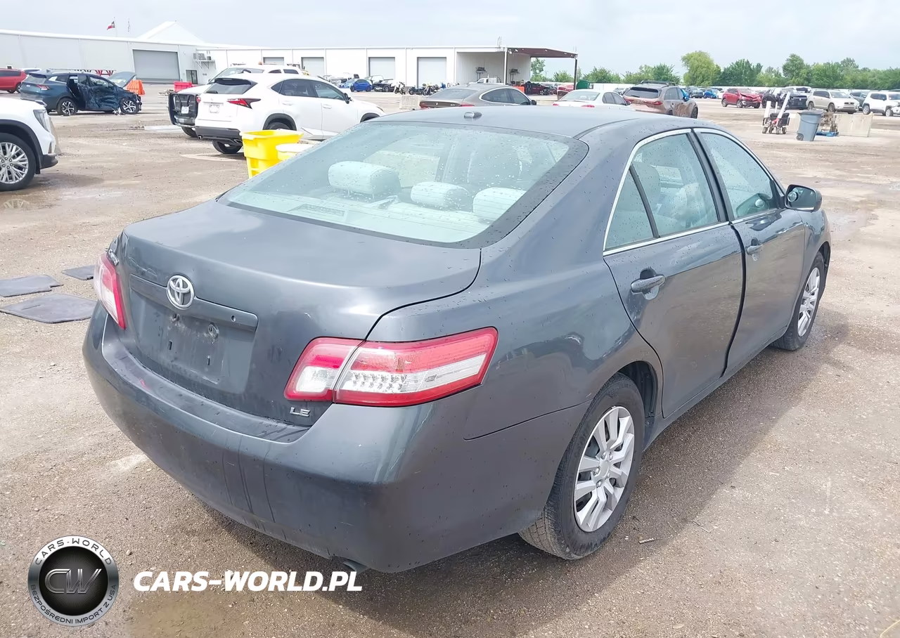 2011 Toyota Camry Le VIN:4T1BF3EK2BU688108 - 4