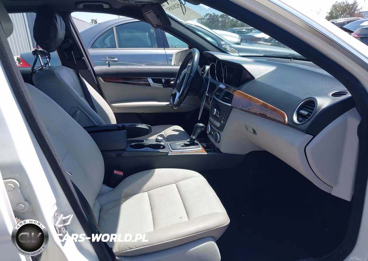 2012 Mercedes-Benz C 250 Sport VIN:WDDGF4HB1CR200806 - 5