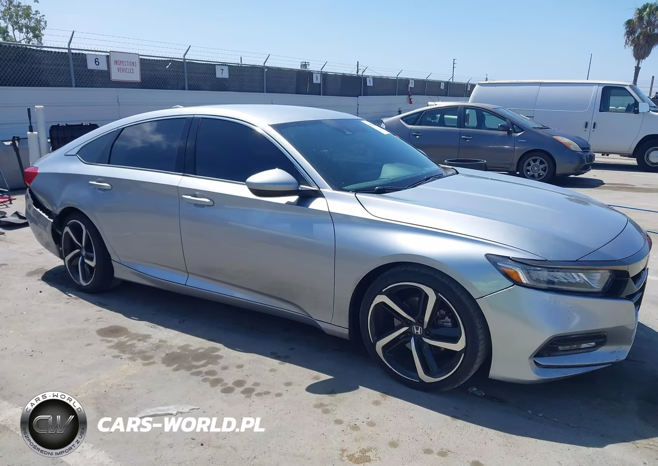 2018 Honda Accord Sport VIN:1HGCV1F31JA200744 - 13