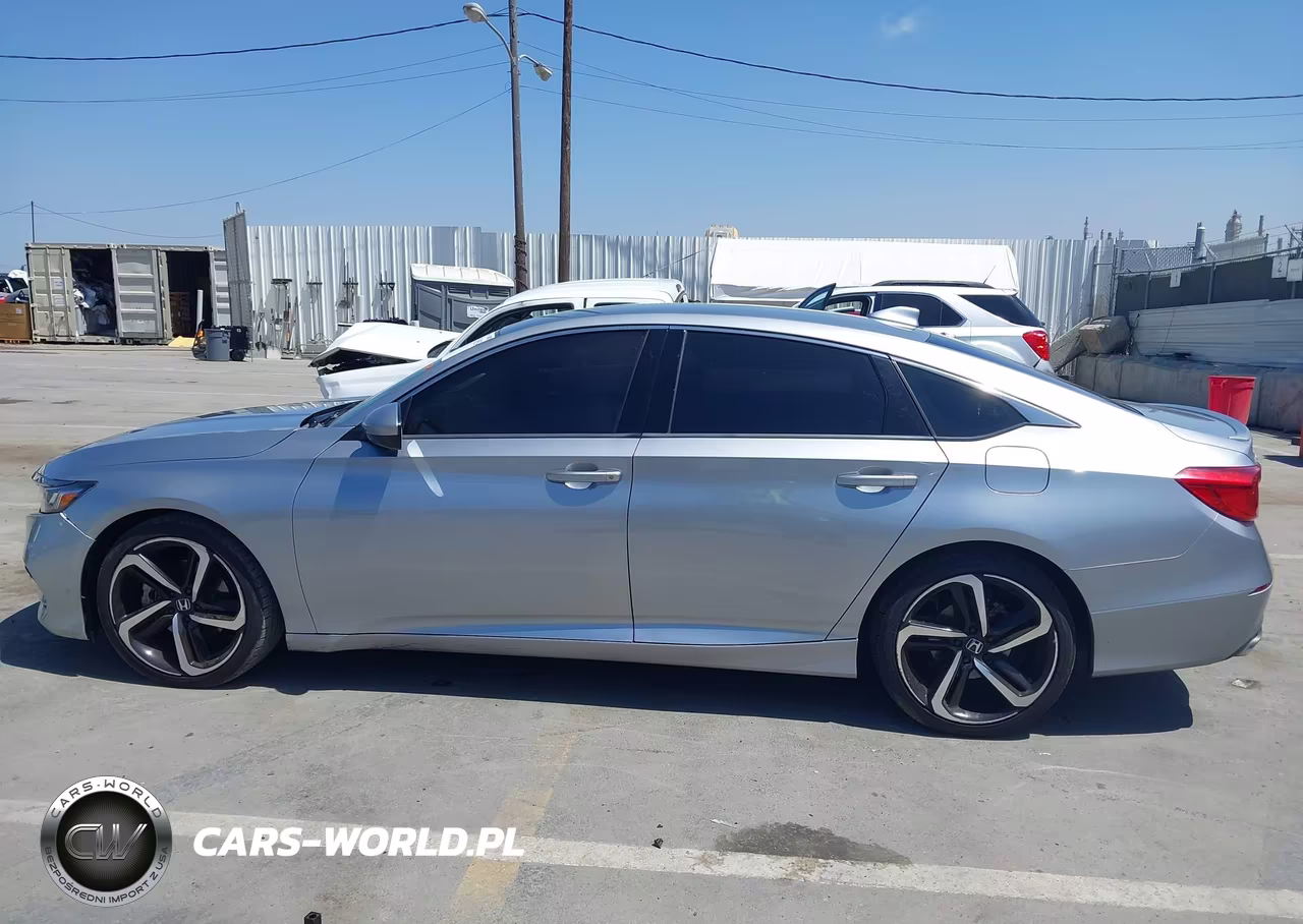 2018 Honda Accord Sport VIN:1HGCV1F31JA200744 - 14