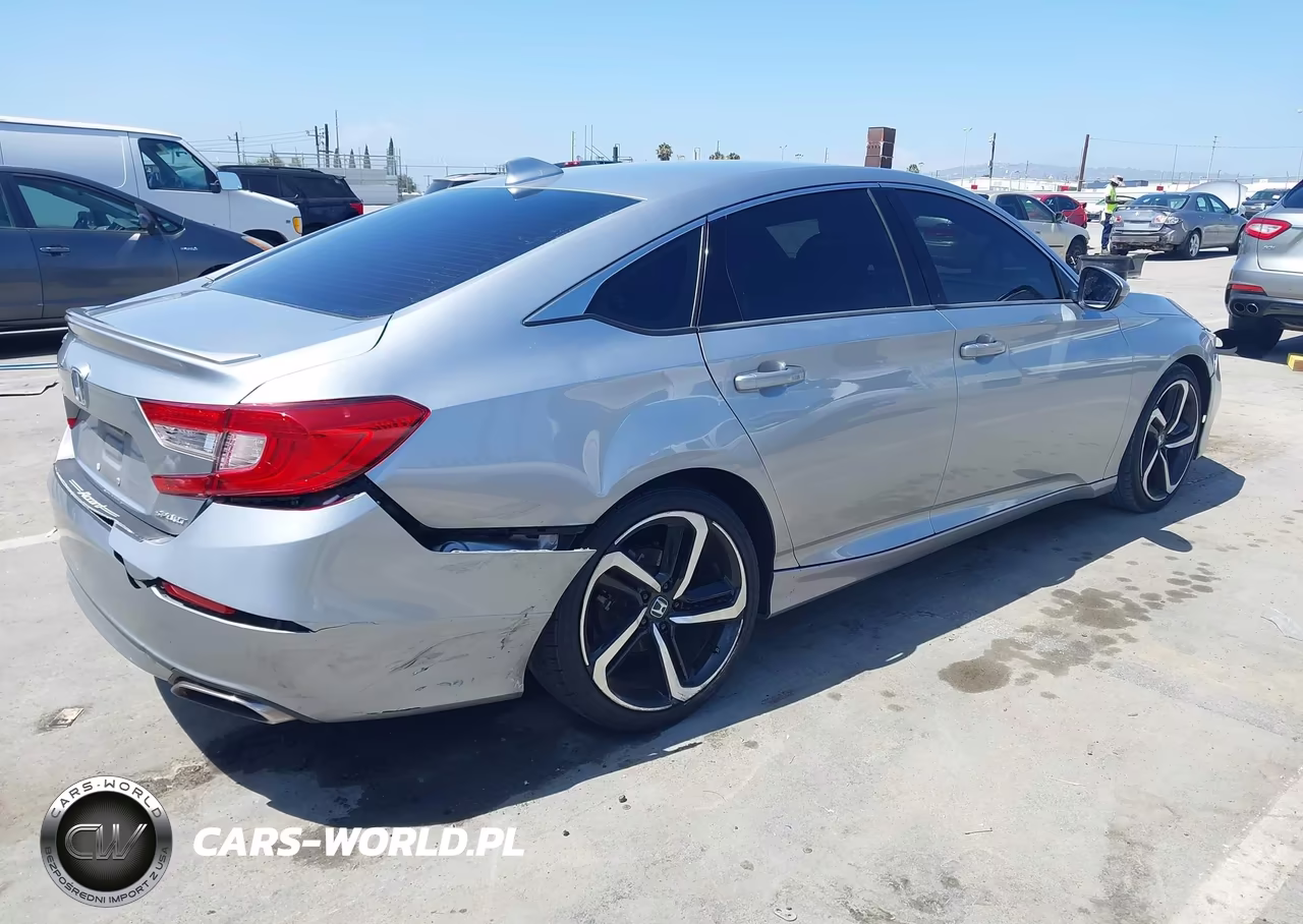 2018 Honda Accord Sport VIN:1HGCV1F31JA200744 - 4