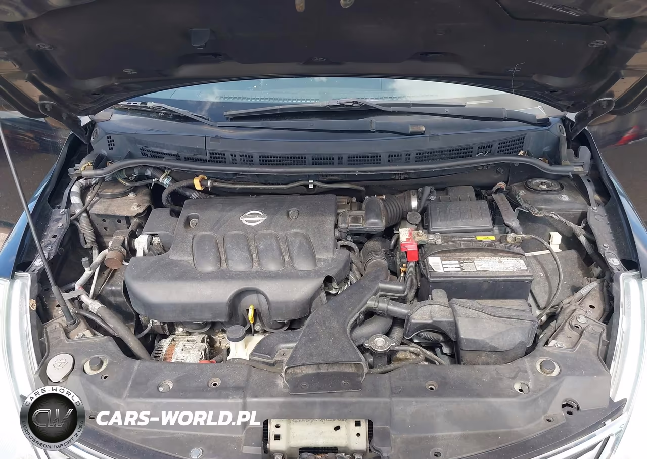 2010 Nissan Versa 1.8S VIN:3N1BC1CPXAL384469 - 10