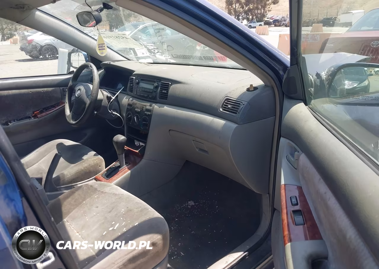 2005 Toyota Corolla Le VIN:1NXBR32E15Z450891 - 5