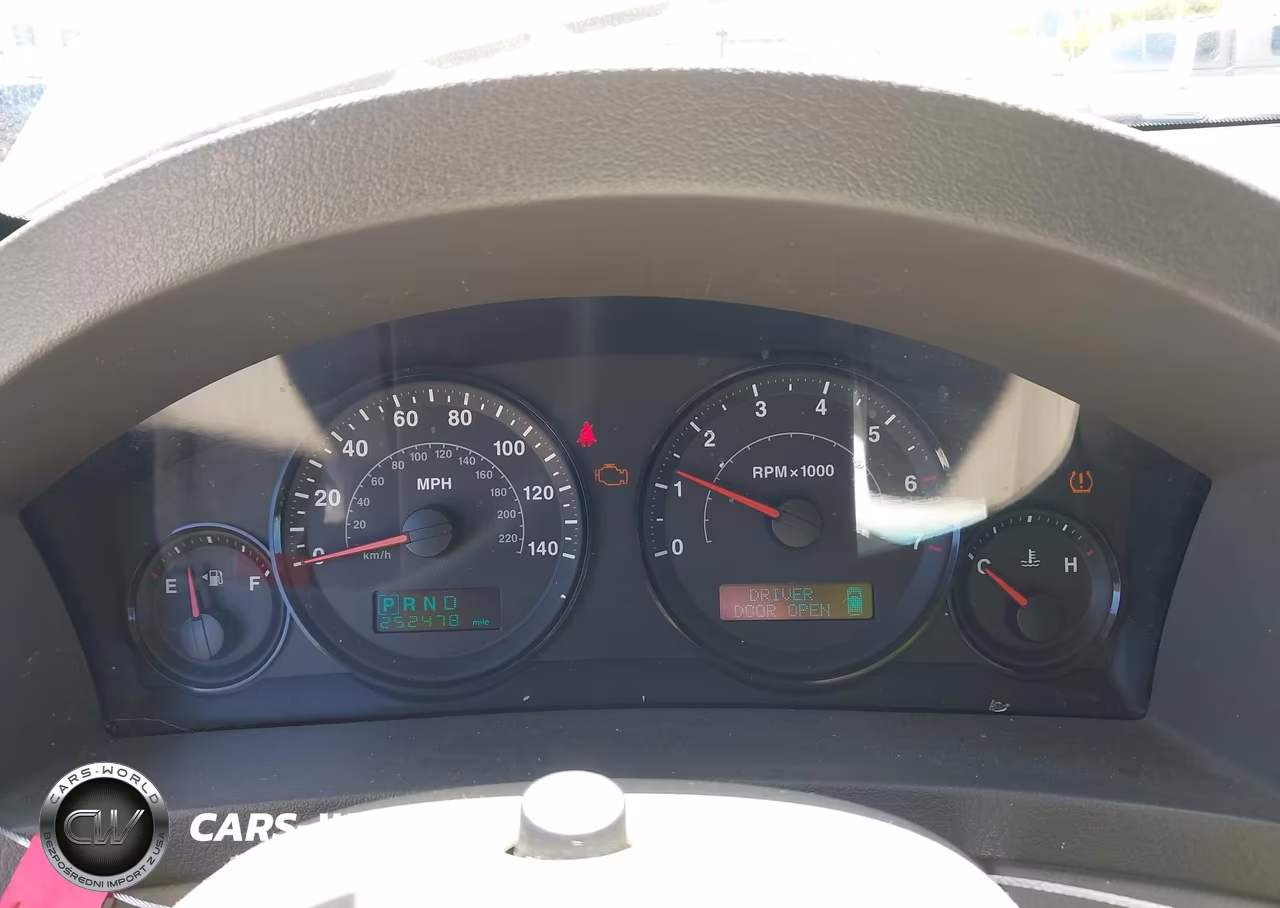 2005 Jeep Grand Cherokee Laredo VIN:1J4GR48K45C581276 - 7